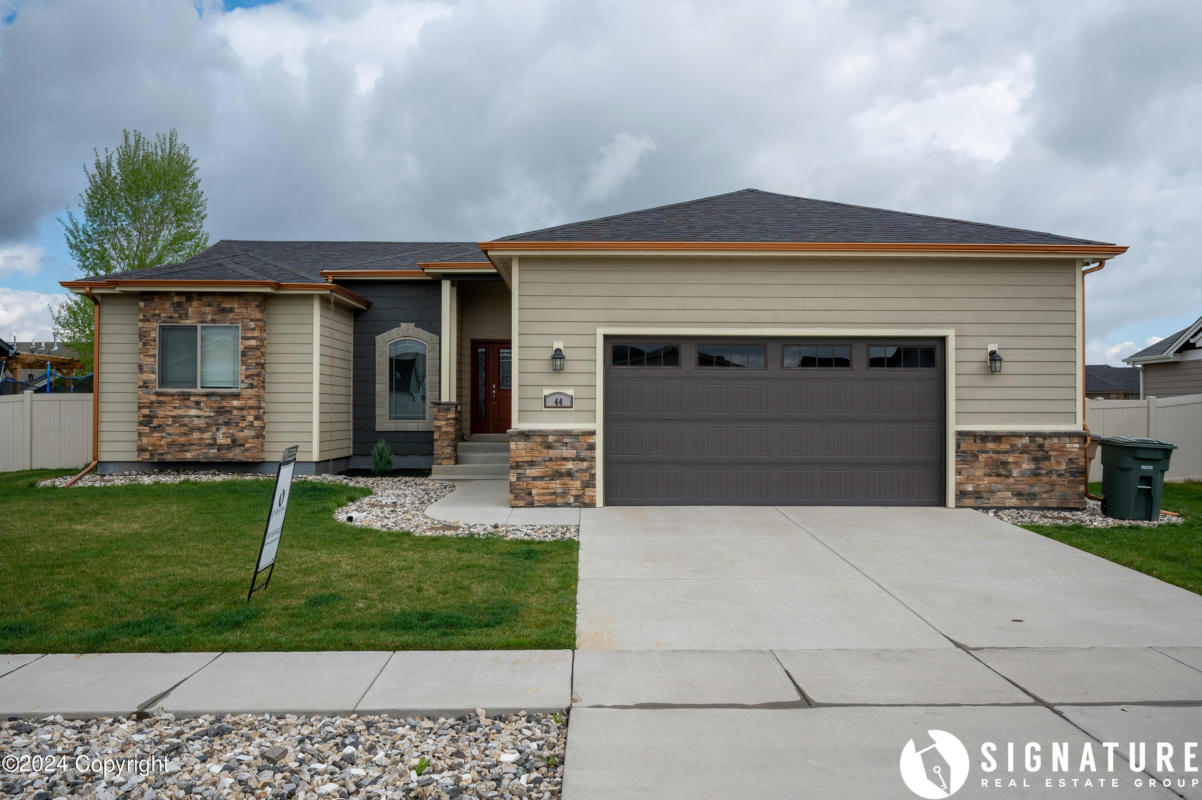 44 WOLF CREEK LN, GILLETTE, WY 82718, photo 1 of 102