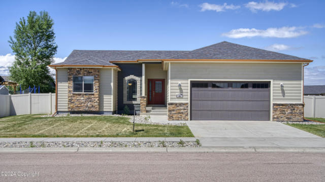 44 WOLF CREEK LN, GILLETTE, WY 82718, photo 4 of 102