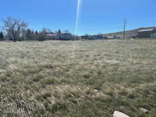 2725 WESTOVER RD, GILLETTE, WY 82718, photo 2 of 6