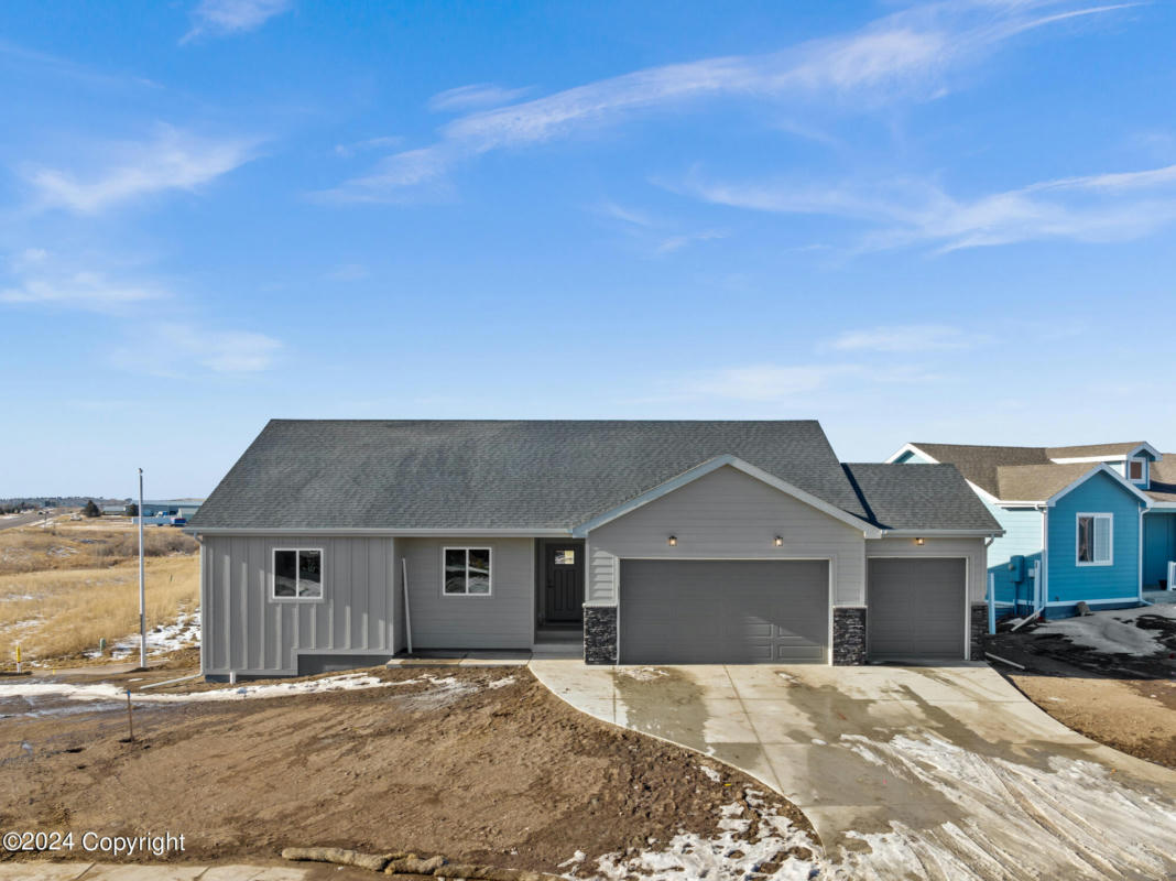 107 TABOR LN, GILLETTE, WY 82718, photo 1 of 41